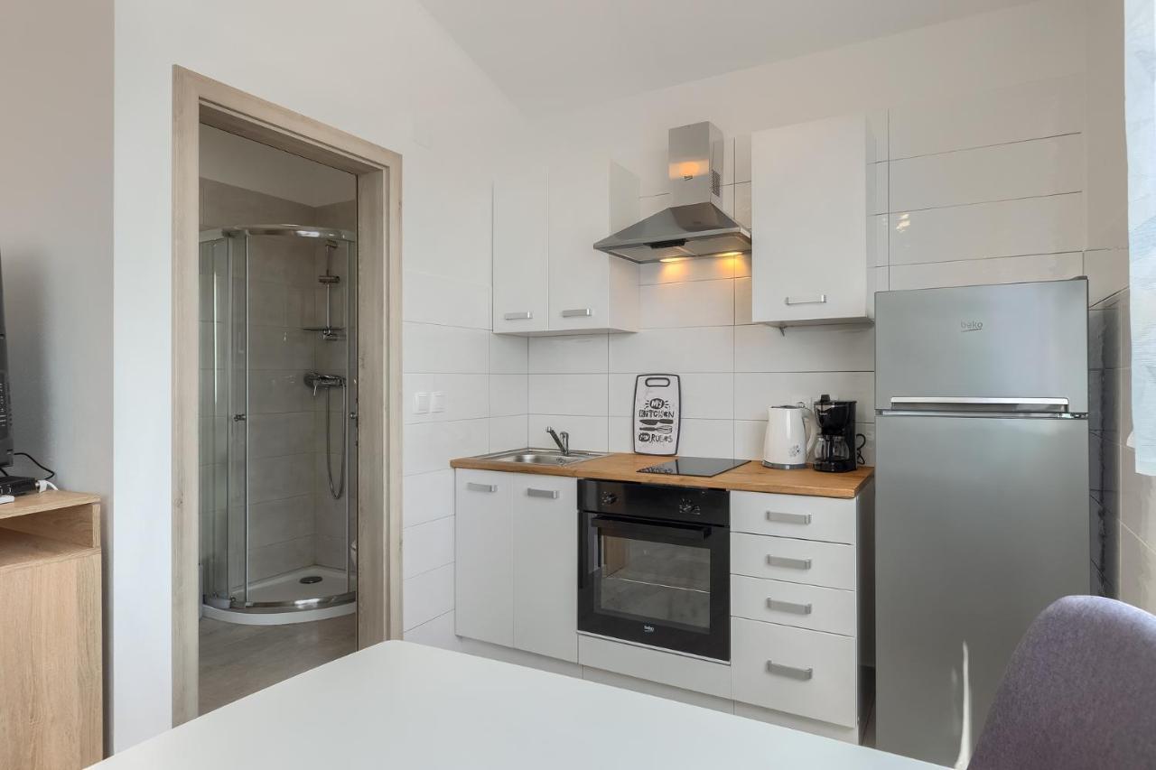 Apartments Medulin 2217 Екстер'єр фото