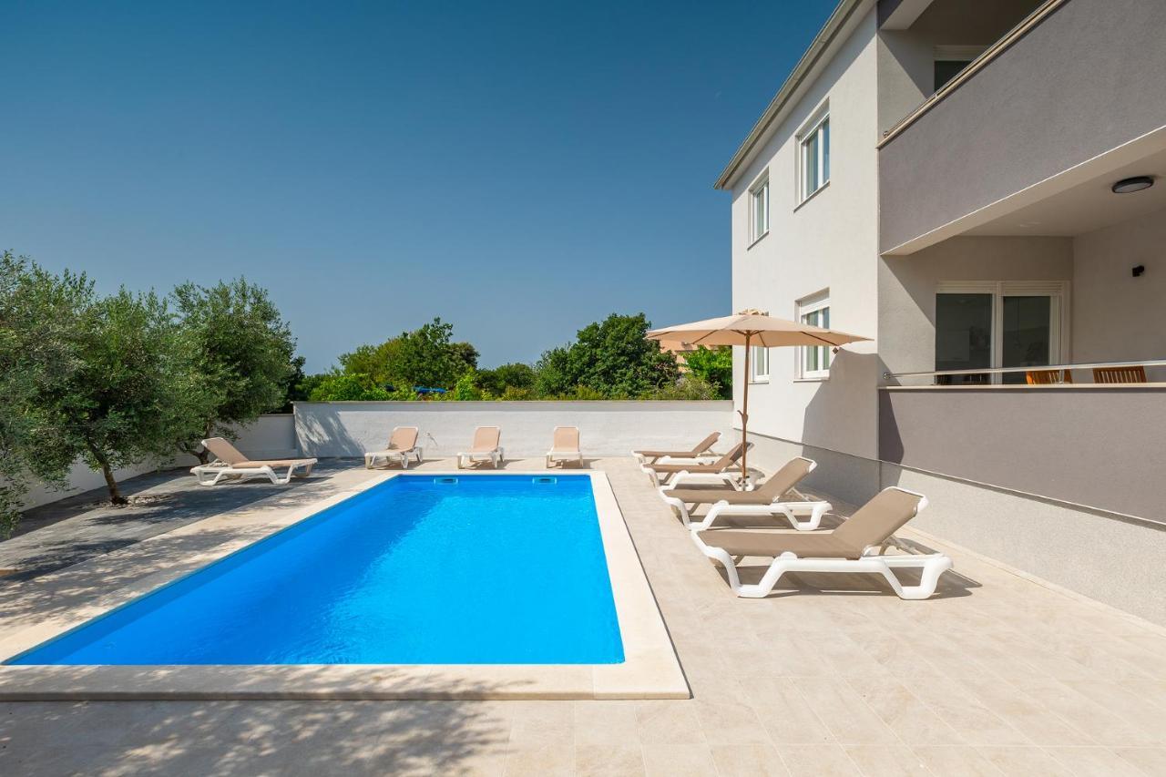 Apartments Medulin 2217 Екстер'єр фото