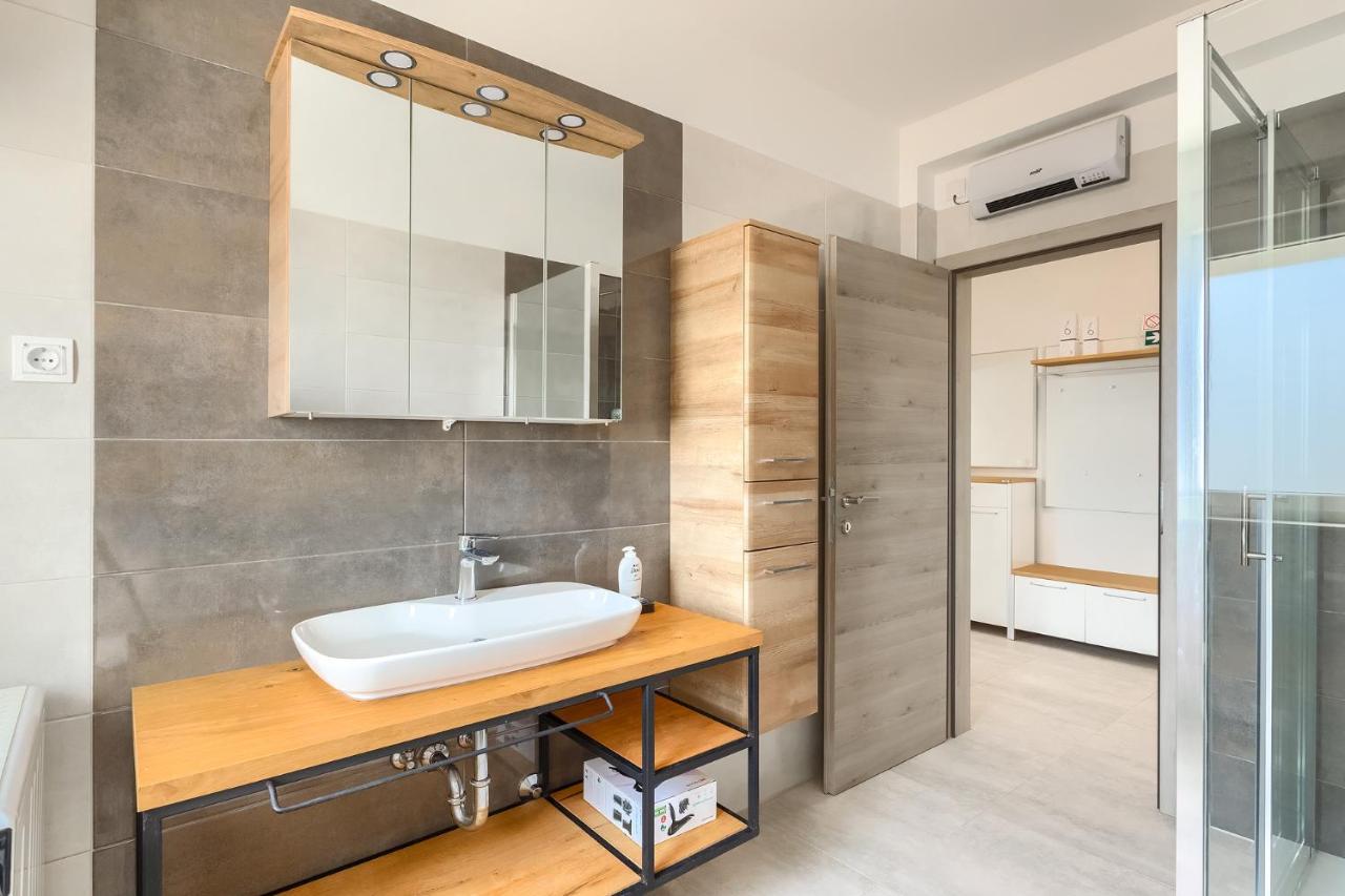 Apartments Medulin 2217 Екстер'єр фото