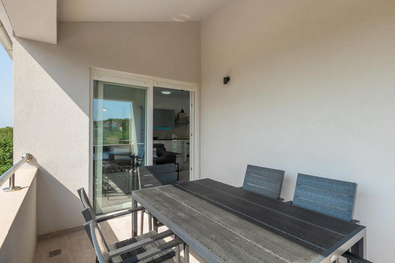 Apartments Medulin 2217 Екстер'єр фото
